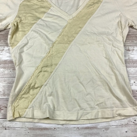 Johnny Was Women’s V-neck T-shirt - Picture 6 of 7